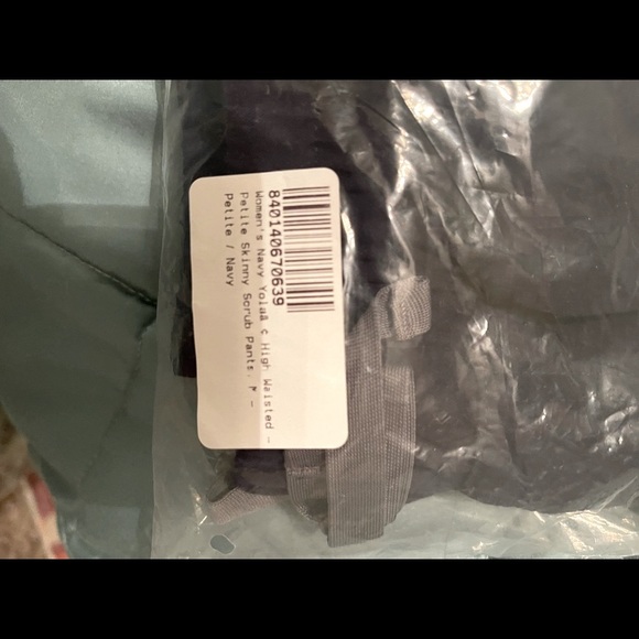 NWT Navy Figs Scrubs - Picture 3 of 3